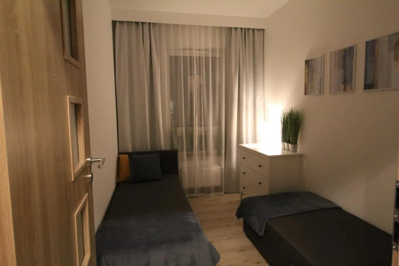 New Apartment Mona Warsaw Green
