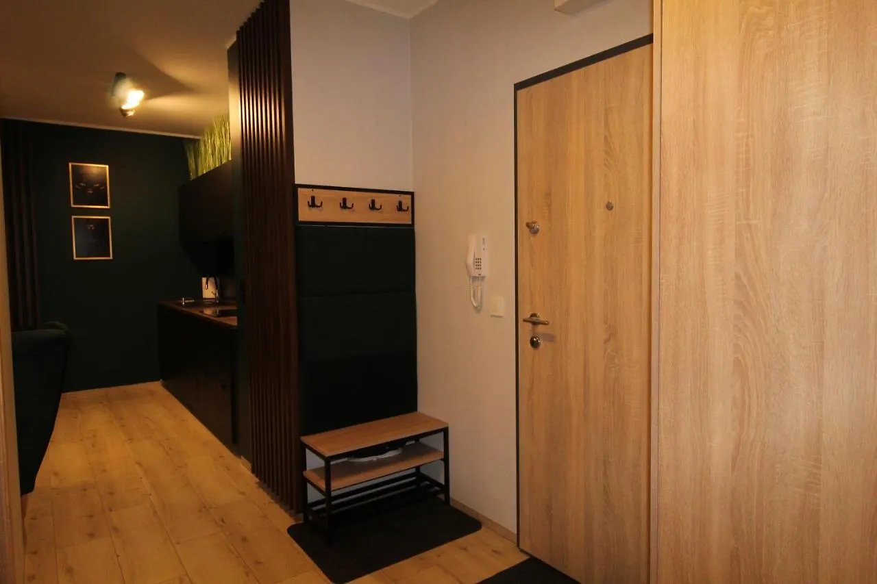New Apartment Mona Warsaw Green