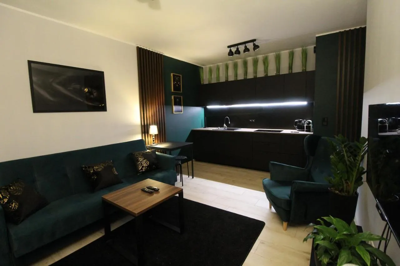 New Apartment Mona Warsaw Green
